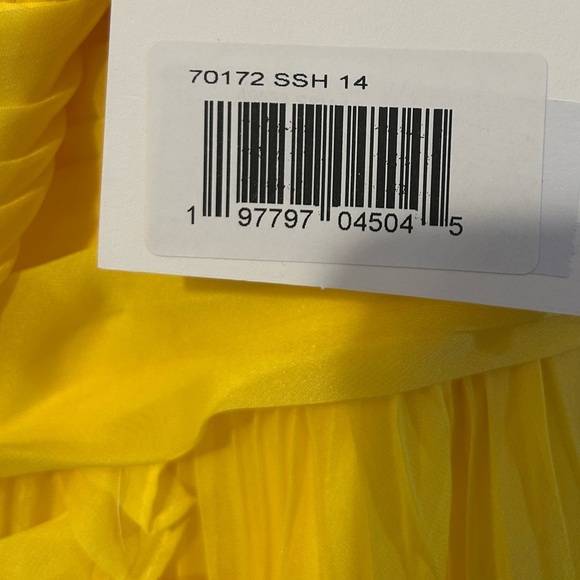 Mac Duggal 70172 NWT Pleated Sleeveless Flowy Chiffon Gown - Picture 6 of 6